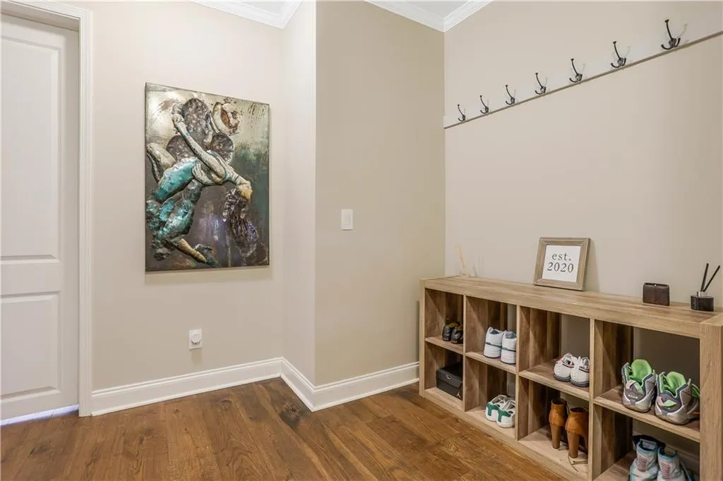 685 Lockton Place, Atlanta, Georgia 30342, 4 Bedrooms Bedrooms, ,4 BathroomsBathrooms,Residential,Sold,685 Lockton Place,6971882