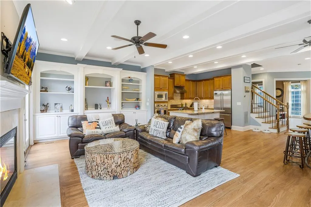 685 Lockton Place, Atlanta, Georgia 30342, 4 Bedrooms Bedrooms, ,4 BathroomsBathrooms,Residential,Sold,685 Lockton Place,6971882
