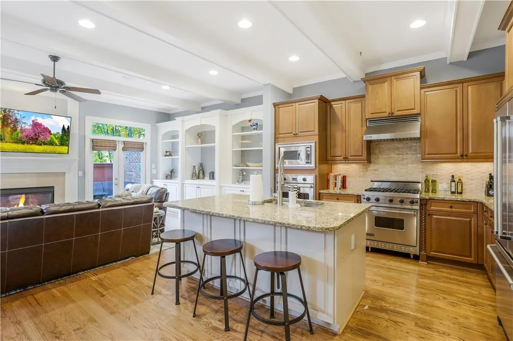 685 Lockton Place, Atlanta, Georgia 30342, 4 Bedrooms Bedrooms, ,4 BathroomsBathrooms,Residential,Sold,685 Lockton Place,6971882