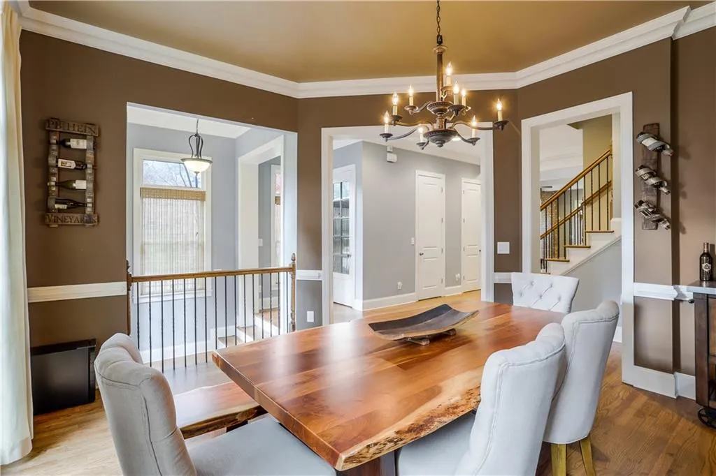 685 Lockton Place, Atlanta, Georgia 30342, 4 Bedrooms Bedrooms, ,4 BathroomsBathrooms,Residential,Sold,685 Lockton Place,6971882
