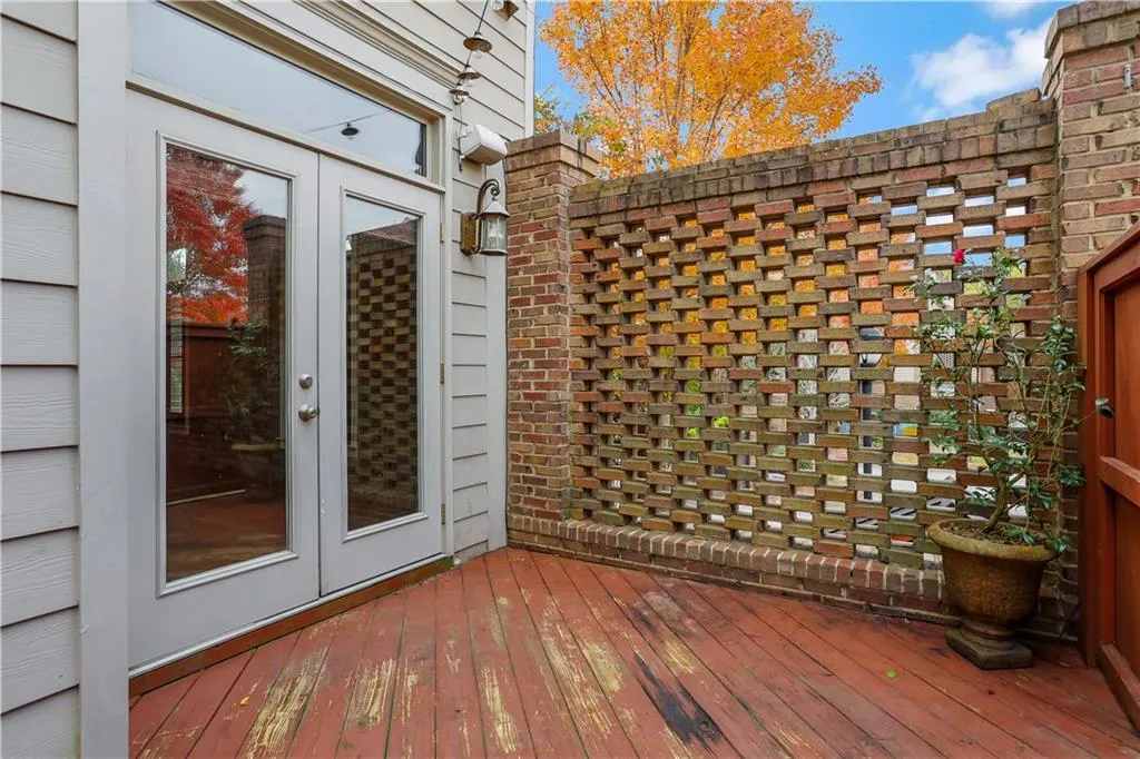685 Lockton Place, Atlanta, Georgia 30342, 4 Bedrooms Bedrooms, ,4 BathroomsBathrooms,Residential,Sold,685 Lockton Place,6971882