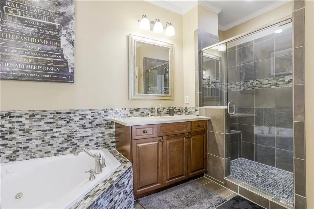 685 Lockton Place, Atlanta, Georgia 30342, 4 Bedrooms Bedrooms, ,4 BathroomsBathrooms,Residential,Sold,685 Lockton Place,6971882