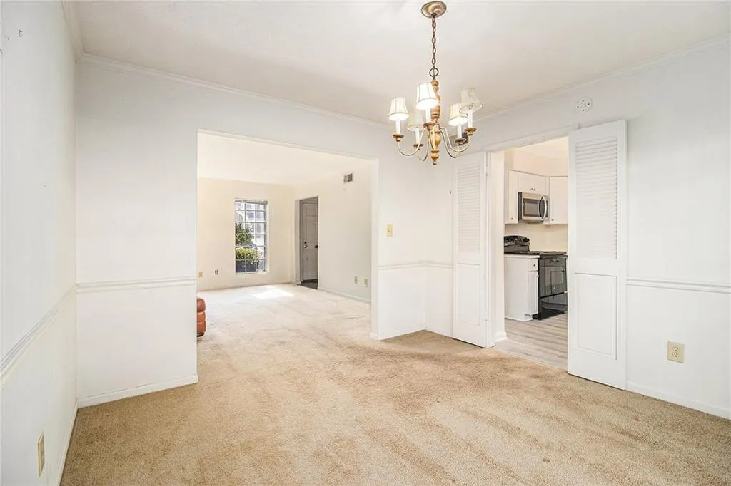 10 Newport Place Nw, Atlanta, Georgia 30318, 2 Bedrooms Bedrooms, ,2 BathroomsBathrooms,Residential,For Sale,10 Newport Place Nw,7608278