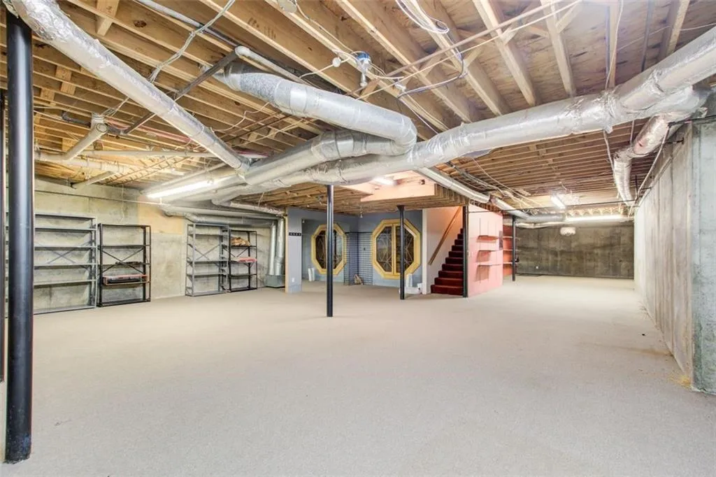 305 Heards Ferry Road, Atlanta, Georgia 30328, 4 Bedrooms Bedrooms, ,5 BathroomsBathrooms,Residential,Sold,305 Heards Ferry Road,7557014