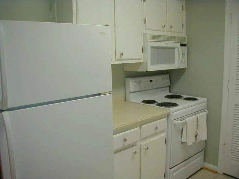 524 Granville Court, Atlanta, Georgia 30328, 1 Bedroom Bedrooms, ,1 BathroomBathrooms,Residential,Sold,524 Granville Court,7075636