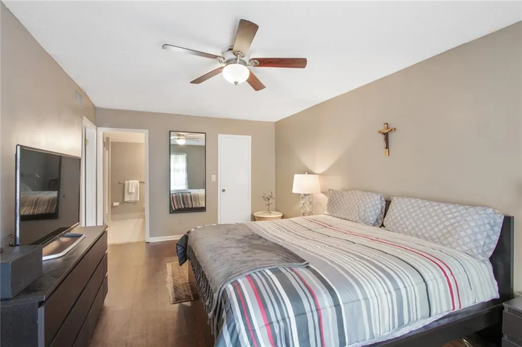 6851 Roswell Road Unit O33, Sandy Springs, Georgia 30328, 2 Bedrooms Bedrooms, ,2 BathroomsBathrooms,Residential,Sold,6851 Roswell Road Unit O33,6906910