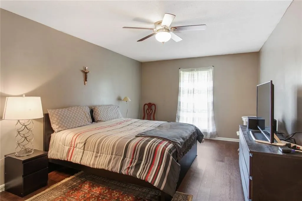 6851 Roswell Road Unit O33, Sandy Springs, Georgia 30328, 2 Bedrooms Bedrooms, ,2 BathroomsBathrooms,Residential,Sold,6851 Roswell Road Unit O33,6906910