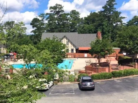 6851 Roswell Road Unit O33, Sandy Springs, Georgia 30328, 2 Bedrooms Bedrooms, ,2 BathroomsBathrooms,Residential,Sold,6851 Roswell Road Unit O33,6906910