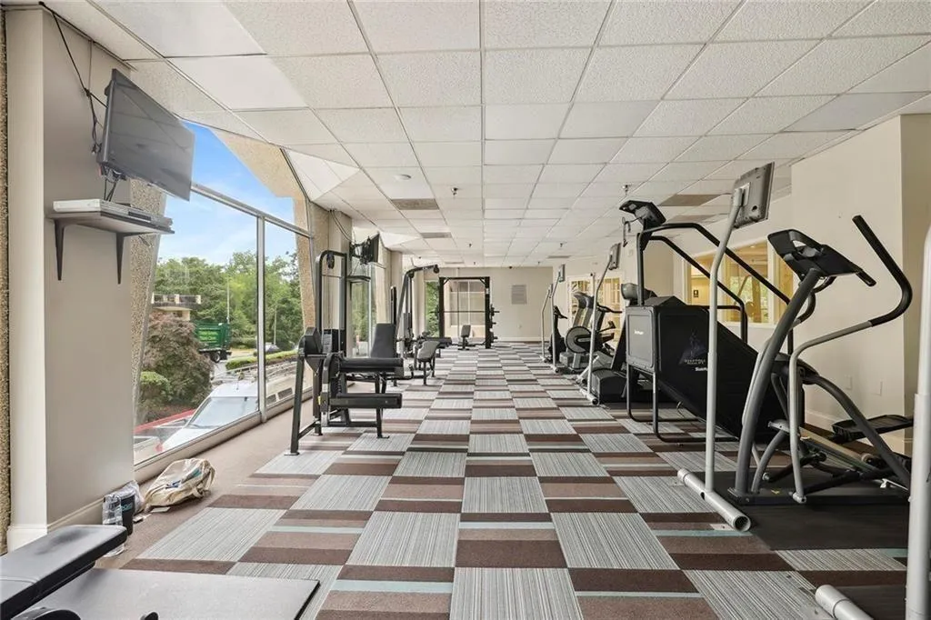 Atlanta, Georgia 30305, 1 Bedroom Bedrooms, 0 ,1 BathroomBathrooms,Residential,For Sale,7766007