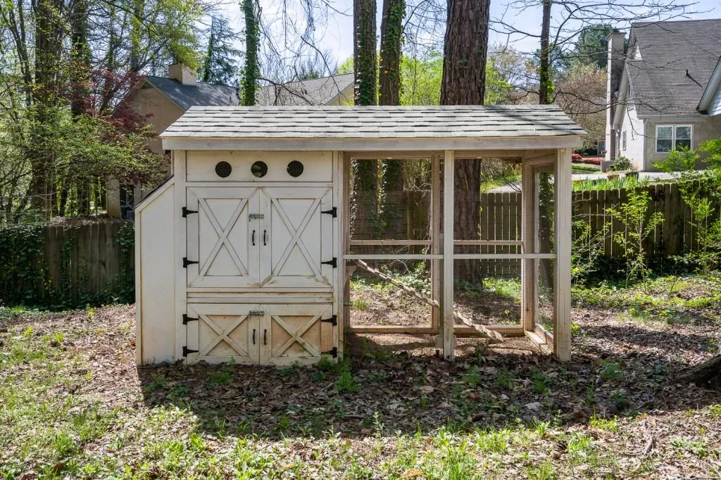 9520 Roberts Drive, Atlanta, Georgia 30350, 4 Bedrooms Bedrooms, ,3 BathroomsBathrooms,Residential,Sold,9520 Roberts Drive,6703954