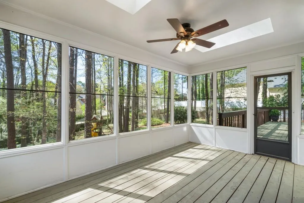 9520 Roberts Drive, Atlanta, Georgia 30350, 4 Bedrooms Bedrooms, ,3 BathroomsBathrooms,Residential,Sold,9520 Roberts Drive,6703954
