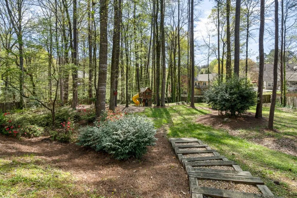 9520 Roberts Drive, Atlanta, Georgia 30350, 4 Bedrooms Bedrooms, ,3 BathroomsBathrooms,Residential,Sold,9520 Roberts Drive,6703954