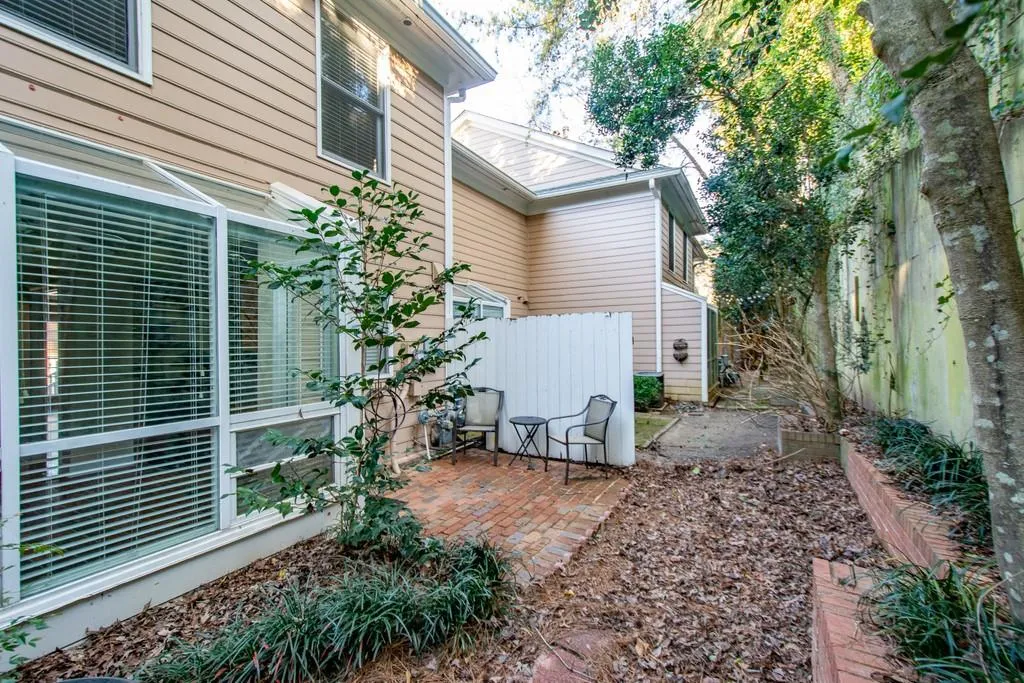 7500 Roswell Road Unit 84, Sandy Springs, Georgia 30350, 2 Bedrooms Bedrooms, ,2 BathroomsBathrooms,Residential,Sold,7500 Roswell Road Unit 84,6834515