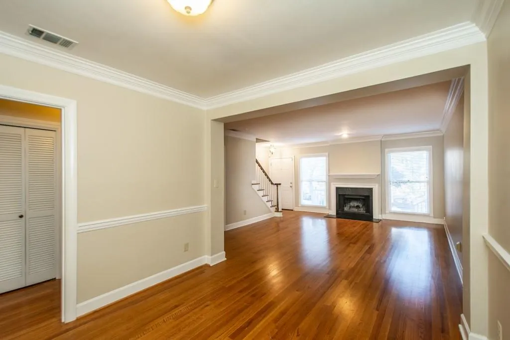 7500 Roswell Road Unit 84, Sandy Springs, Georgia 30350, 2 Bedrooms Bedrooms, ,2 BathroomsBathrooms,Residential,Sold,7500 Roswell Road Unit 84,6834515