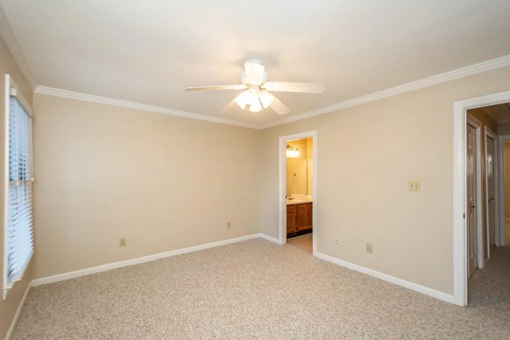 7500 Roswell Road Unit 84, Sandy Springs, Georgia 30350, 2 Bedrooms Bedrooms, ,2 BathroomsBathrooms,Residential,Sold,7500 Roswell Road Unit 84,6834515