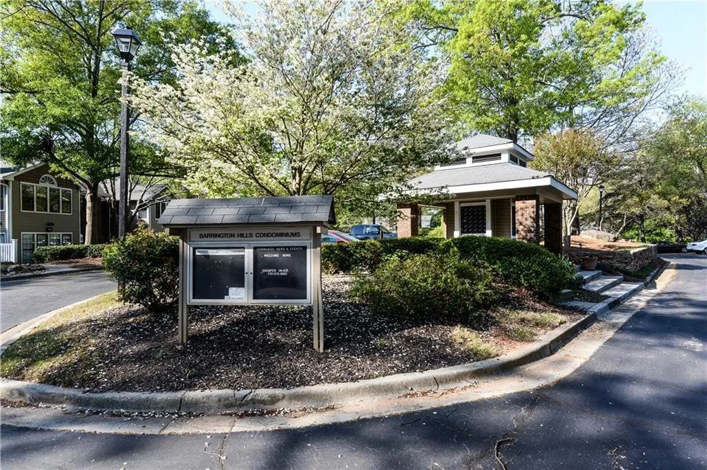503 Barrington Hills Drive, Sandy Springs, Georgia 30350, 1 Bedroom Bedrooms, ,1 BathroomBathrooms,Residential,Sold,503 Barrington Hills Drive,6126653