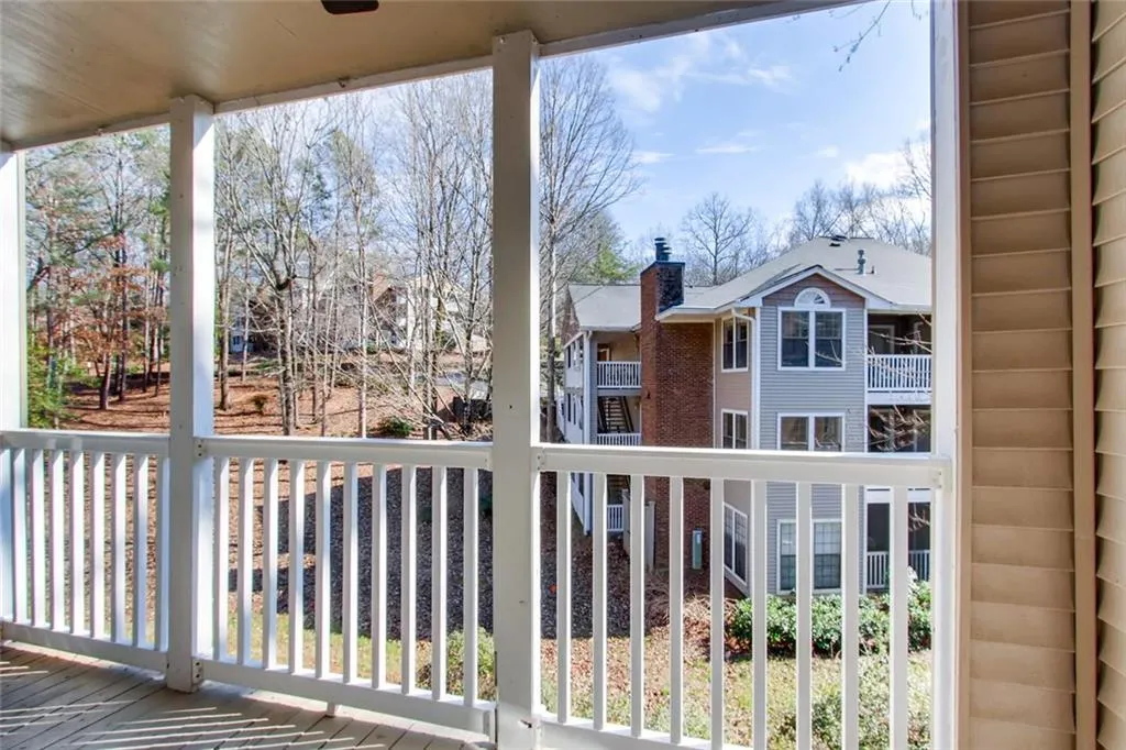 503 Barrington Hills Drive, Sandy Springs, Georgia 30350, 1 Bedroom Bedrooms, ,1 BathroomBathrooms,Residential,Sold,503 Barrington Hills Drive,6126653