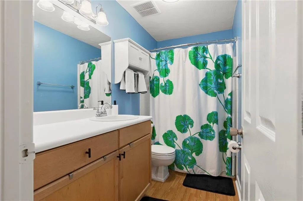 1150 Collier Road Nw Unit F8, Atlanta, Georgia 30318, 1 Bedroom Bedrooms, 0 ,1 BathroomBathrooms,Residential,For Sale,1150 Collier Road Nw Unit F8,7741826