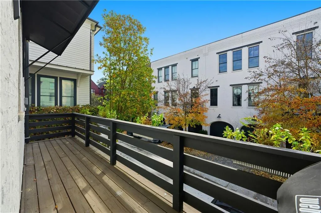 2061 Telfair Circle Ne, Atlanta, Georgia 30324, 3 Bedrooms Bedrooms, ,3 BathroomsBathrooms,Residential,For Sale,2061 Telfair Circle Ne,7684668