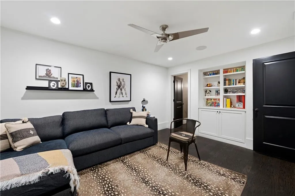 2061 Telfair Circle Ne, Atlanta, Georgia 30324, 3 Bedrooms Bedrooms, ,3 BathroomsBathrooms,Residential,For Sale,2061 Telfair Circle Ne,7684668