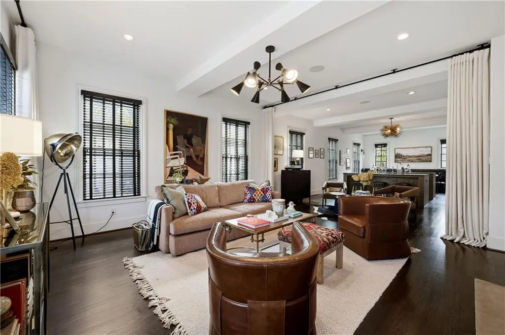 2061 Telfair Circle Ne, Atlanta, Georgia 30324, 3 Bedrooms Bedrooms, ,3 BathroomsBathrooms,Residential,For Sale,2061 Telfair Circle Ne,7684668