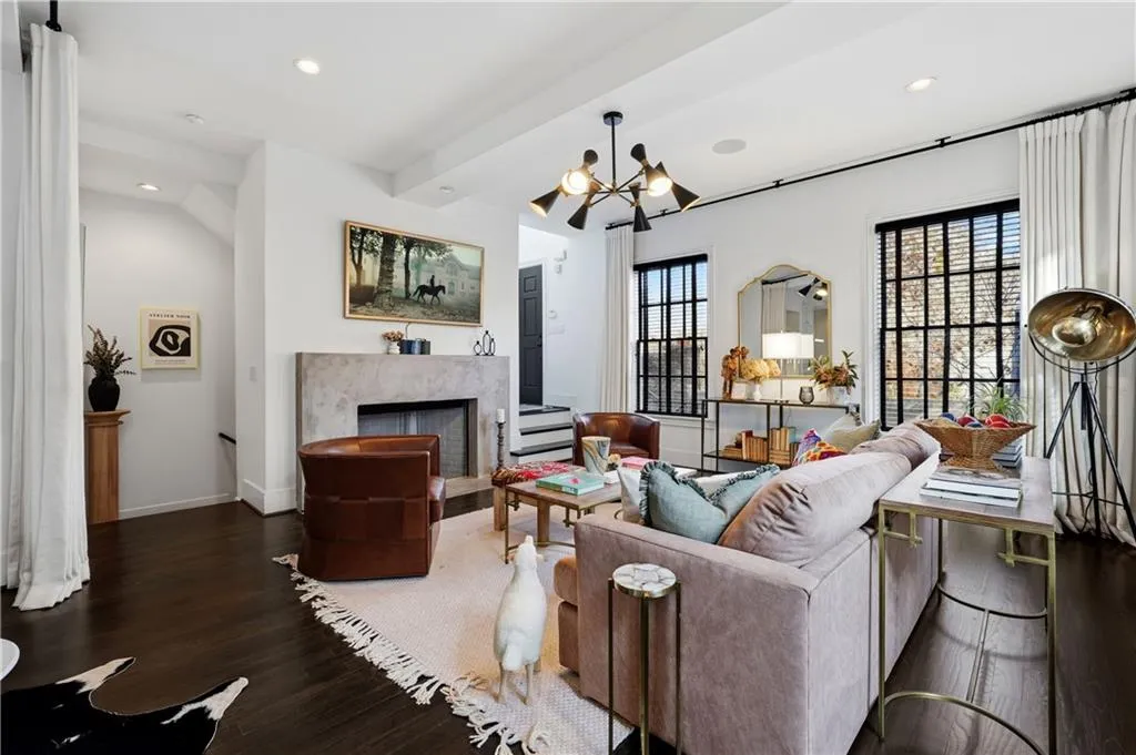 2061 Telfair Circle Ne, Atlanta, Georgia 30324, 3 Bedrooms Bedrooms, ,3 BathroomsBathrooms,Residential,For Sale,2061 Telfair Circle Ne,7684668