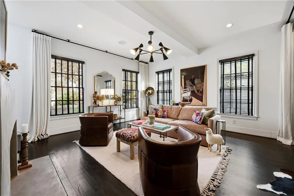 2061 Telfair Circle Ne, Atlanta, Georgia 30324, 3 Bedrooms Bedrooms, ,3 BathroomsBathrooms,Residential,For Sale,2061 Telfair Circle Ne,7684668