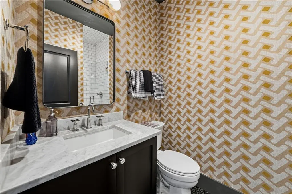 2061 Telfair Circle Ne, Atlanta, Georgia 30324, 3 Bedrooms Bedrooms, ,3 BathroomsBathrooms,Residential,For Sale,2061 Telfair Circle Ne,7684668