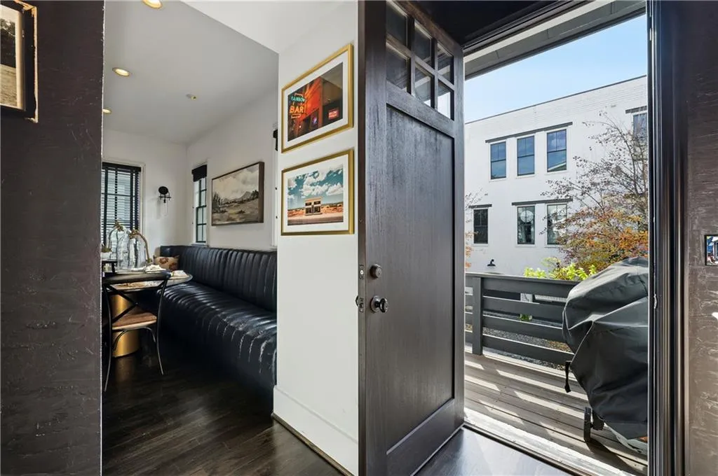 2061 Telfair Circle Ne, Atlanta, Georgia 30324, 3 Bedrooms Bedrooms, ,3 BathroomsBathrooms,Residential,For Sale,2061 Telfair Circle Ne,7684668