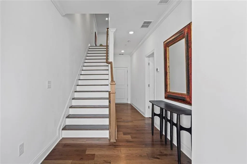 6623 Beacon Drive, Atlanta, Georgia 30328, 3 Bedrooms Bedrooms, ,3 BathroomsBathrooms,Residential,For Sale,6623 Beacon Drive,7741663