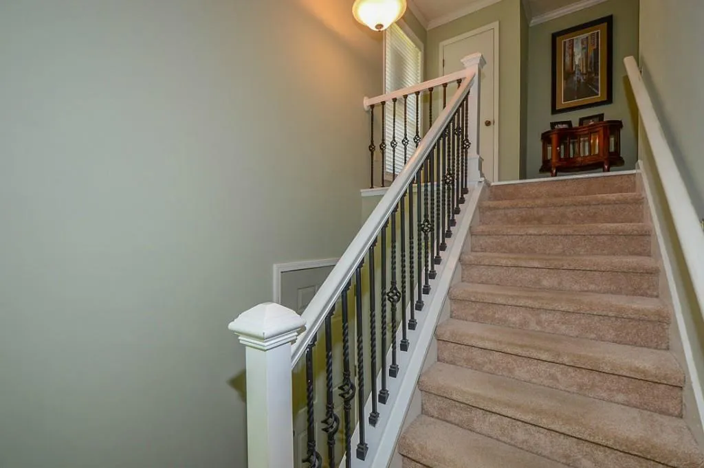 909 Woodcliff Drive Unit 909, Atlanta, Georgia 30350, 2 Bedrooms Bedrooms, ,2 BathroomsBathrooms,Residential,Sold,909 Woodcliff Drive Unit 909,5536949