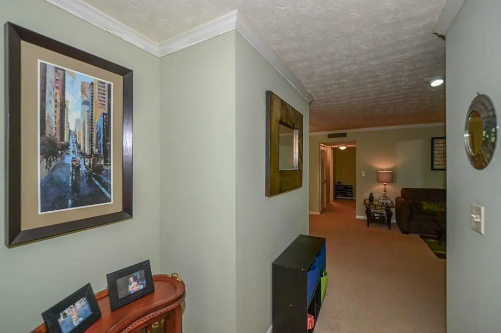 909 Woodcliff Drive Unit 909, Atlanta, Georgia 30350, 2 Bedrooms Bedrooms, ,2 BathroomsBathrooms,Residential,Sold,909 Woodcliff Drive Unit 909,5536949