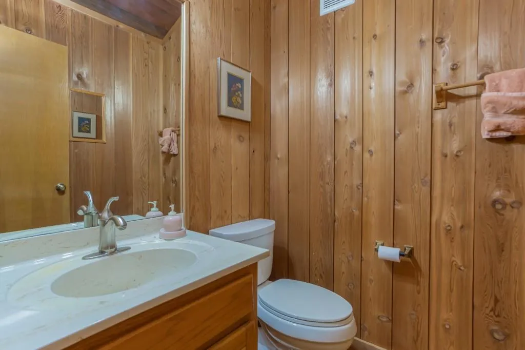 285 Heards Ferry Road Nw, Sandy Springs, Georgia 30328, 4 Bedrooms Bedrooms, ,5 BathroomsBathrooms,Residential,Sold,285 Heards Ferry Road Nw,6751352