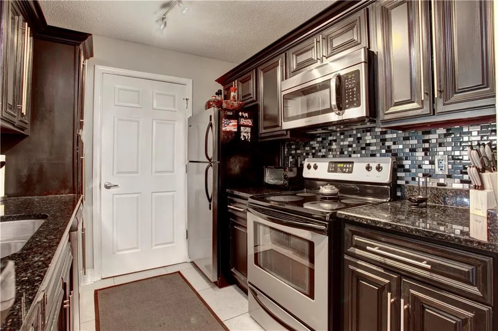 6305 Santa Fe Parkway, Sandy Springs, Georgia 30350, 2 Bedrooms Bedrooms, ,2 BathroomsBathrooms,Residential,Sold,6305 Santa Fe Parkway,5958402