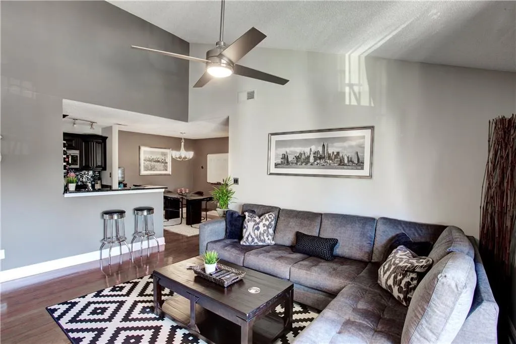 6305 Santa Fe Parkway, Sandy Springs, Georgia 30350, 2 Bedrooms Bedrooms, ,2 BathroomsBathrooms,Residential,Sold,6305 Santa Fe Parkway,5958402