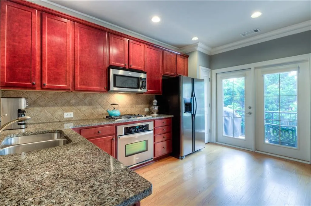 873 Perennial Drive Unit 109, Atlanta, Georgia 30328, 2 Bedrooms Bedrooms, ,2 BathroomsBathrooms,Residential,Sold,873 Perennial Drive Unit 109,6012669