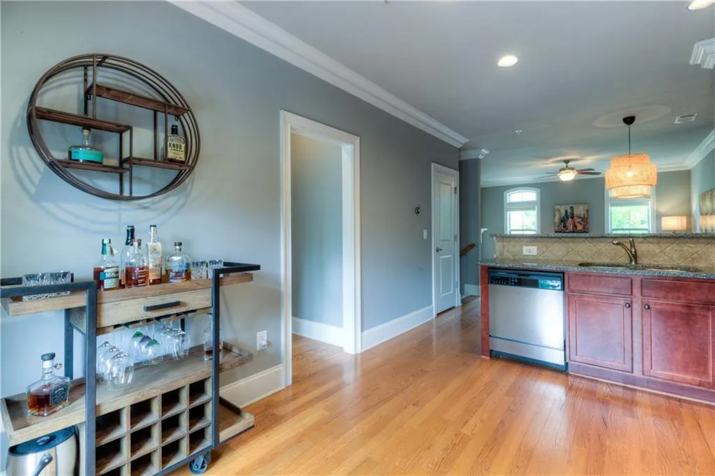 873 Perennial Drive Unit 109, Atlanta, Georgia 30328, 2 Bedrooms Bedrooms, ,2 BathroomsBathrooms,Residential,Sold,873 Perennial Drive Unit 109,6012669