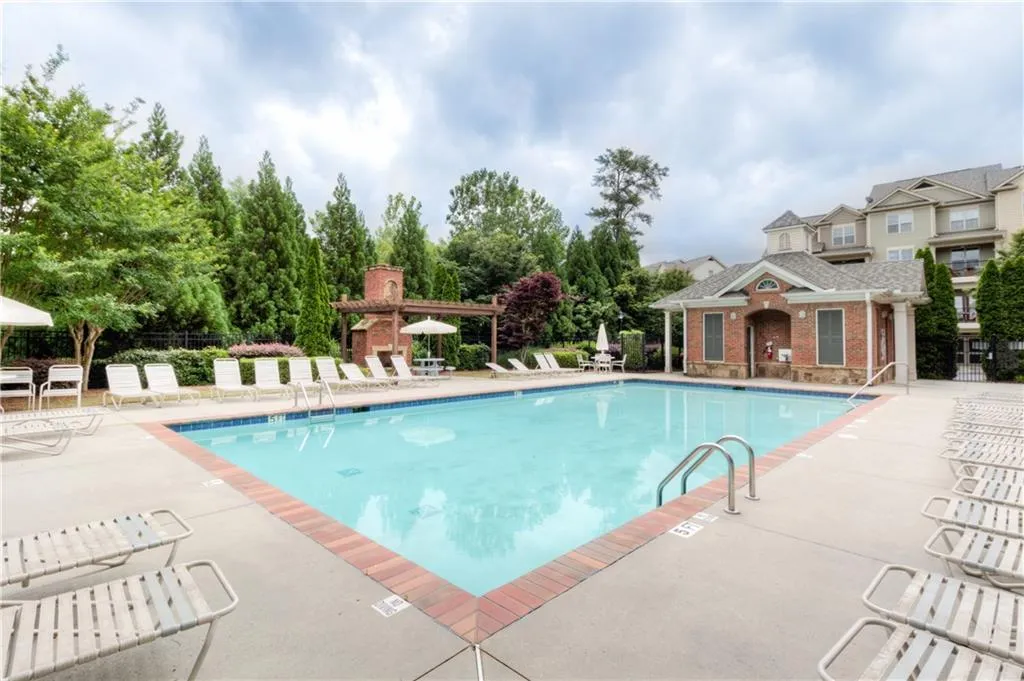 873 Perennial Drive Unit 109, Atlanta, Georgia 30328, 2 Bedrooms Bedrooms, ,2 BathroomsBathrooms,Residential,Sold,873 Perennial Drive Unit 109,6012669