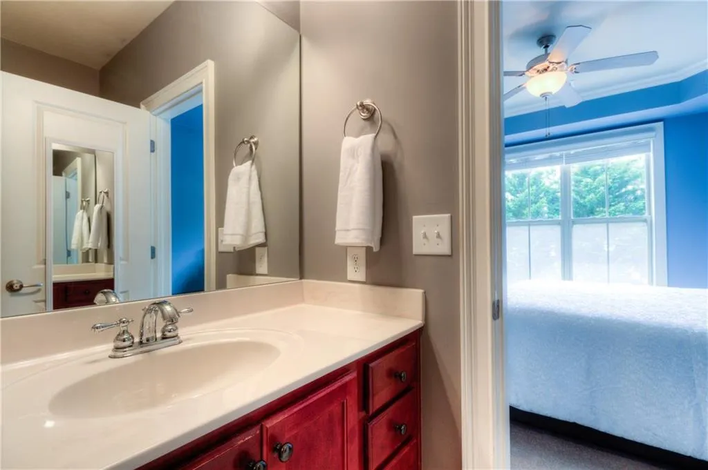 873 Perennial Drive Unit 109, Atlanta, Georgia 30328, 2 Bedrooms Bedrooms, ,2 BathroomsBathrooms,Residential,Sold,873 Perennial Drive Unit 109,6012669