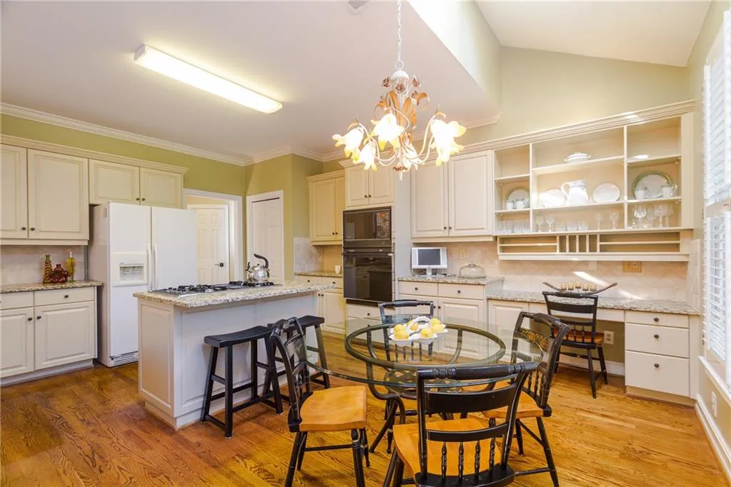 310 Spalding Gates Court, Sandy Springs, Georgia 30328, 4 Bedrooms Bedrooms, ,2 BathroomsBathrooms,Residential,Sold,310 Spalding Gates Court,5769579