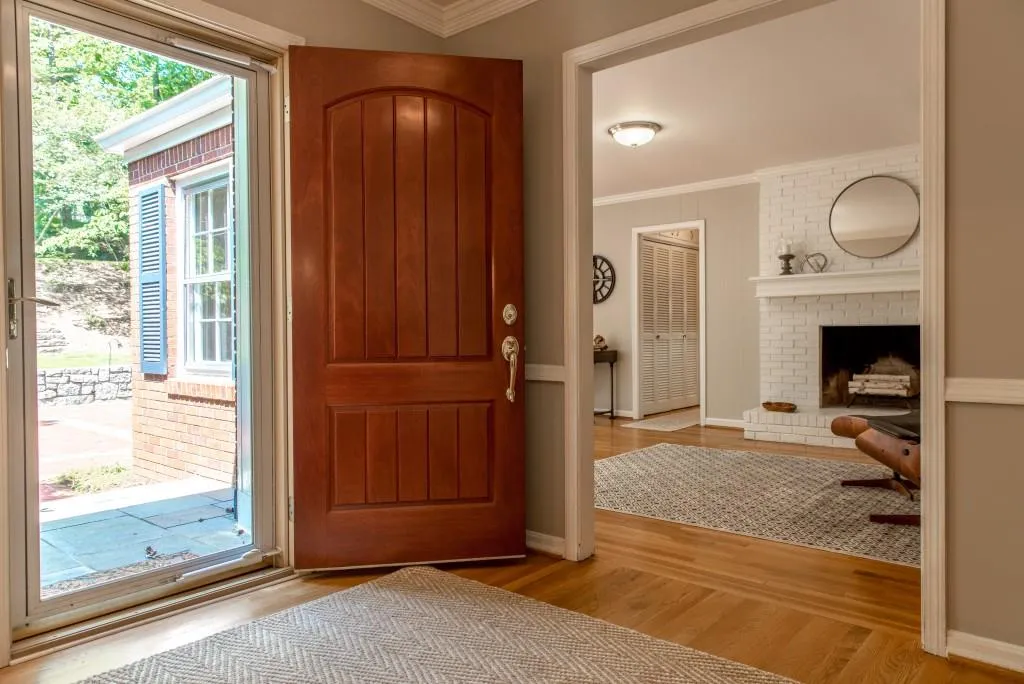 1339 Paces Forest Drive Nw, Atlanta, Georgia 30327, 5 Bedrooms Bedrooms, ,3 BathroomsBathrooms,Residential,Sold,1339 Paces Forest Drive Nw,5699576