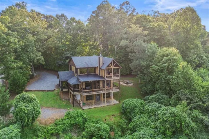 231 Kyle Road, Blue Ridge, Georgia 30513