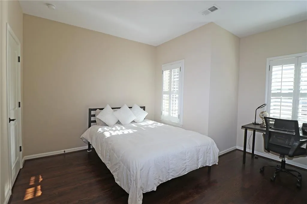 960 Thibideau Court, Atlanta, Georgia 30328, 4 Bedrooms Bedrooms, ,3 BathroomsBathrooms,Residential,Sold,960 Thibideau Court,6674320