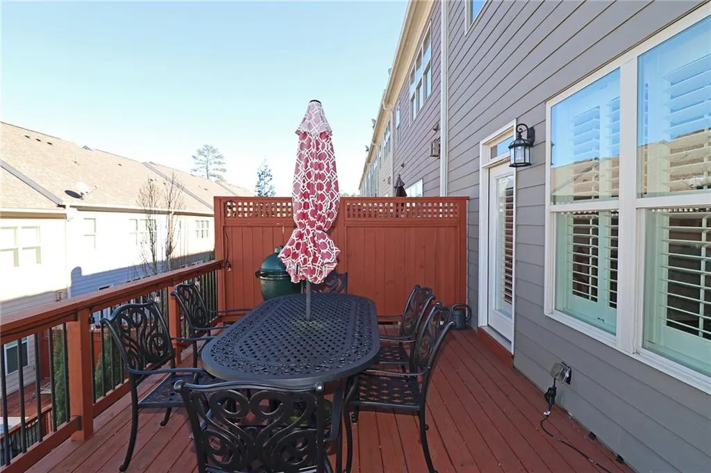 960 Thibideau Court, Atlanta, Georgia 30328, 4 Bedrooms Bedrooms, ,3 BathroomsBathrooms,Residential,Sold,960 Thibideau Court,6674320