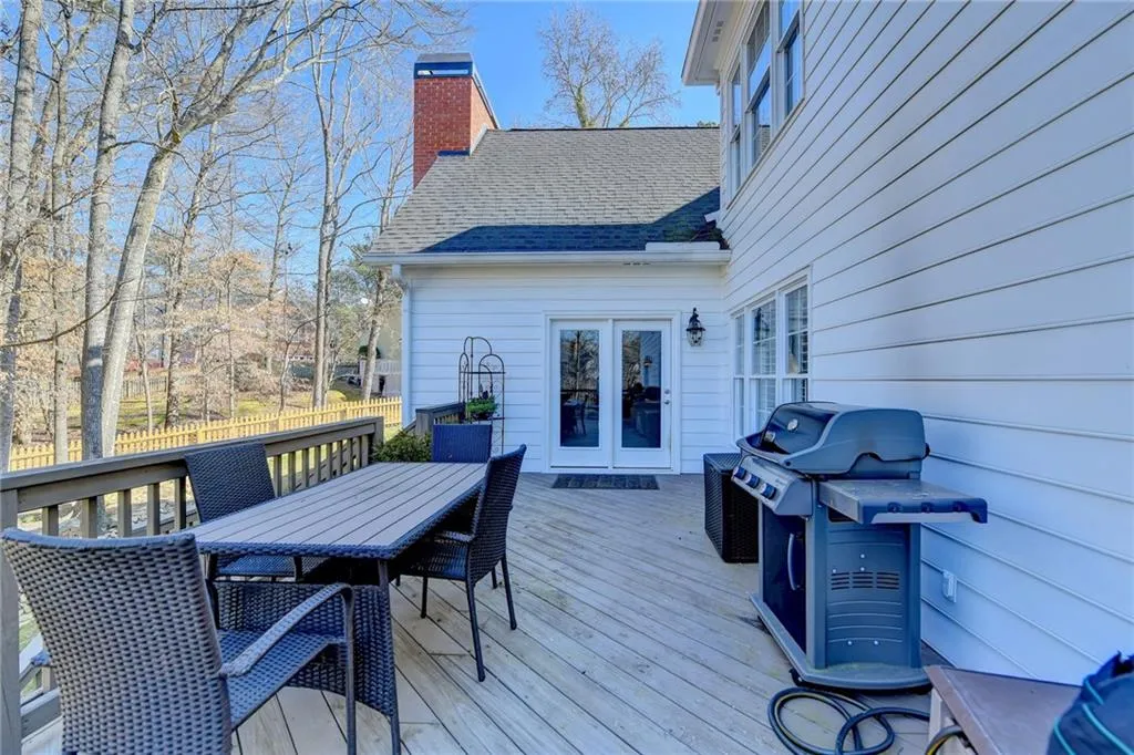 150 Savannah Estates Drive, Sandy Springs, Georgia 30350, 5 Bedrooms Bedrooms, ,4 BathroomsBathrooms,Residential,Sold,150 Savannah Estates Drive,6997125