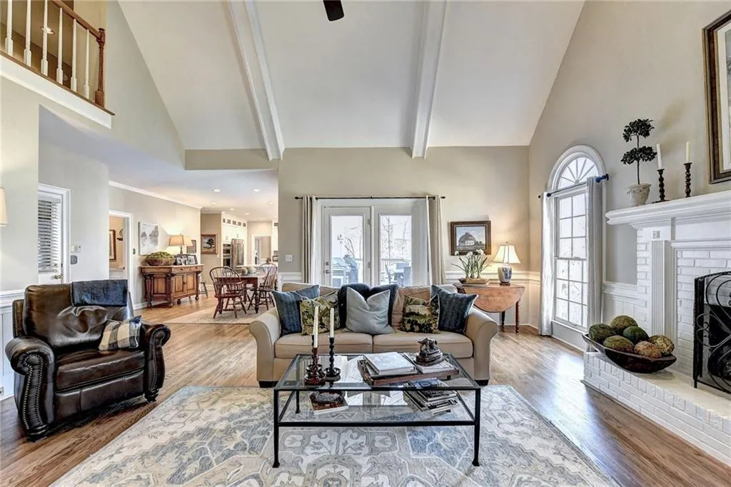 150 Savannah Estates Drive, Sandy Springs, Georgia 30350, 5 Bedrooms Bedrooms, ,4 BathroomsBathrooms,Residential,Sold,150 Savannah Estates Drive,6997125