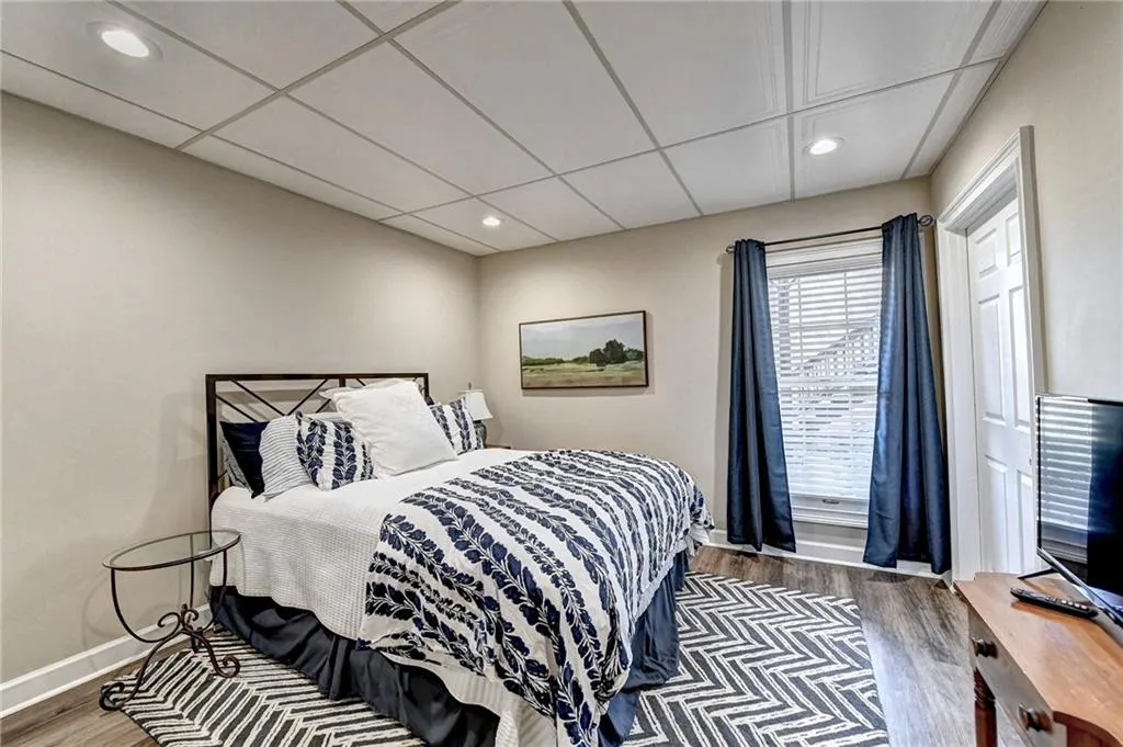 150 Savannah Estates Drive, Sandy Springs, Georgia 30350, 5 Bedrooms Bedrooms, ,4 BathroomsBathrooms,Residential,Sold,150 Savannah Estates Drive,6997125