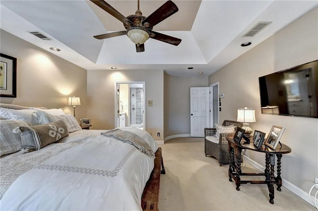 150 Savannah Estates Drive, Sandy Springs, Georgia 30350, 5 Bedrooms Bedrooms, ,4 BathroomsBathrooms,Residential,Sold,150 Savannah Estates Drive,6997125