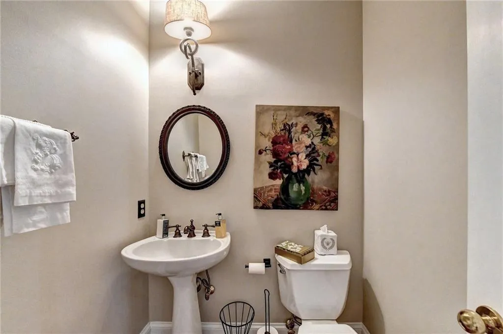 150 Savannah Estates Drive, Sandy Springs, Georgia 30350, 5 Bedrooms Bedrooms, ,4 BathroomsBathrooms,Residential,Sold,150 Savannah Estates Drive,6997125