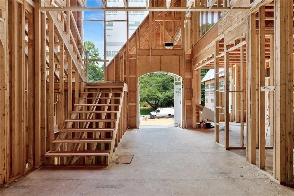 720 Edgewater Trail, Atlanta, Georgia 30328, 6 Bedrooms Bedrooms, ,5 BathroomsBathrooms,Residential,For Sale,720 Edgewater Trail,7623468